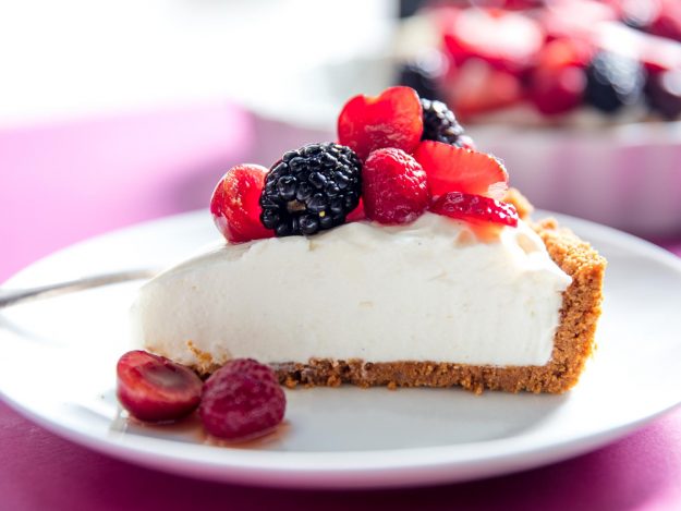 Trader Joe’s Now Sells Kunefe, A Middle Eastern Dessert With An Insane Cheese Pull 1