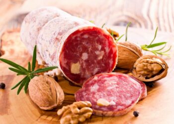 Savoring the Flavor of Sorpressata: A Guide to this Italian Delicacy 8