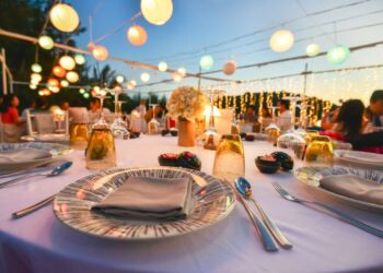 What To Look For In A Romantic Restaurant Before Booking 13
